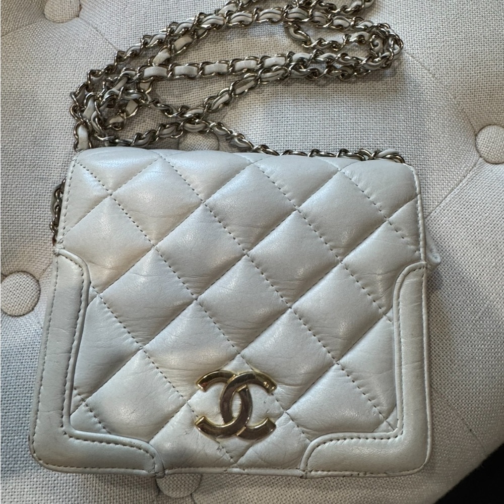 CHANEL Ivory Quilted Crossbody Bag with Gold Accents
